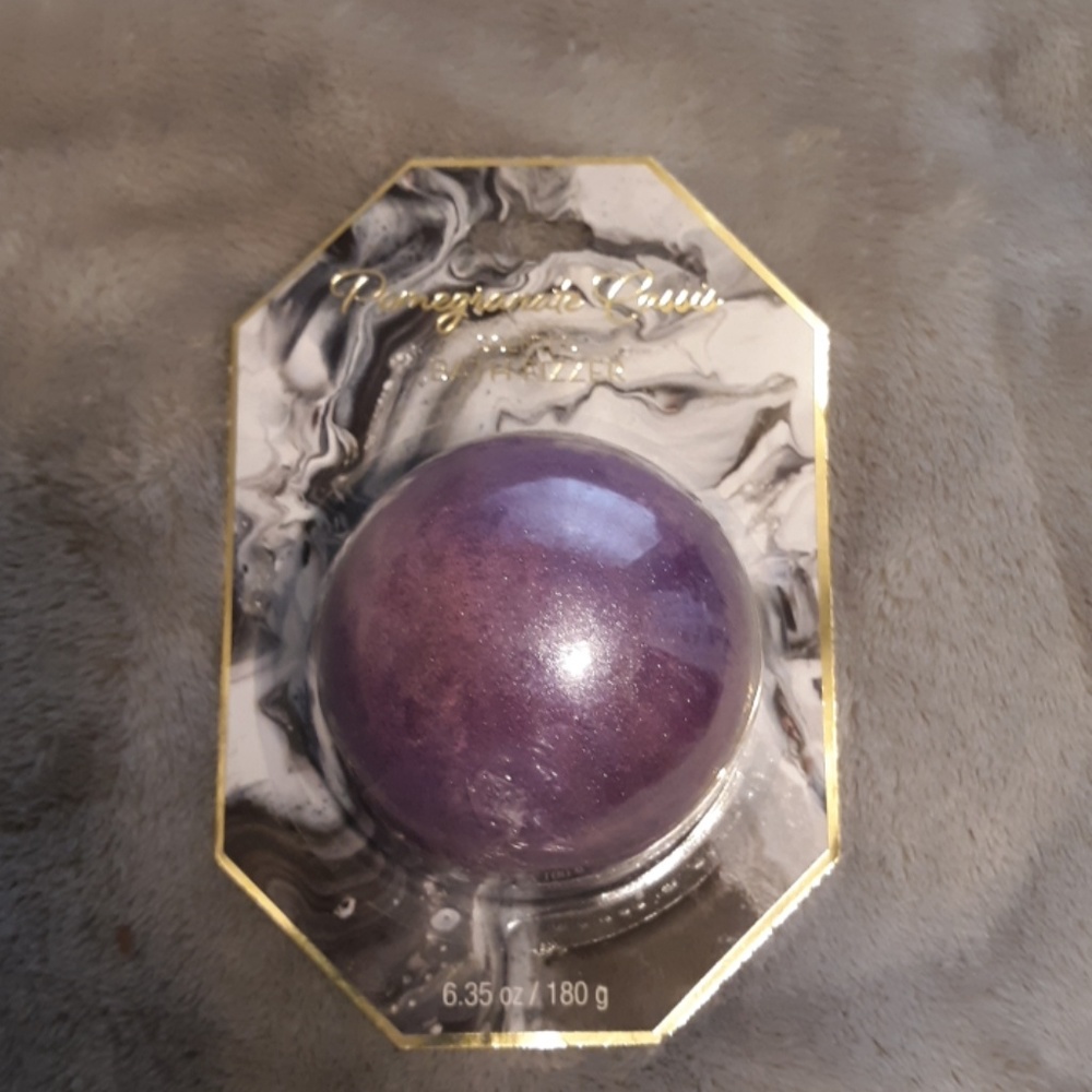 Pomegranate Cassis Scented Bath Fizzer